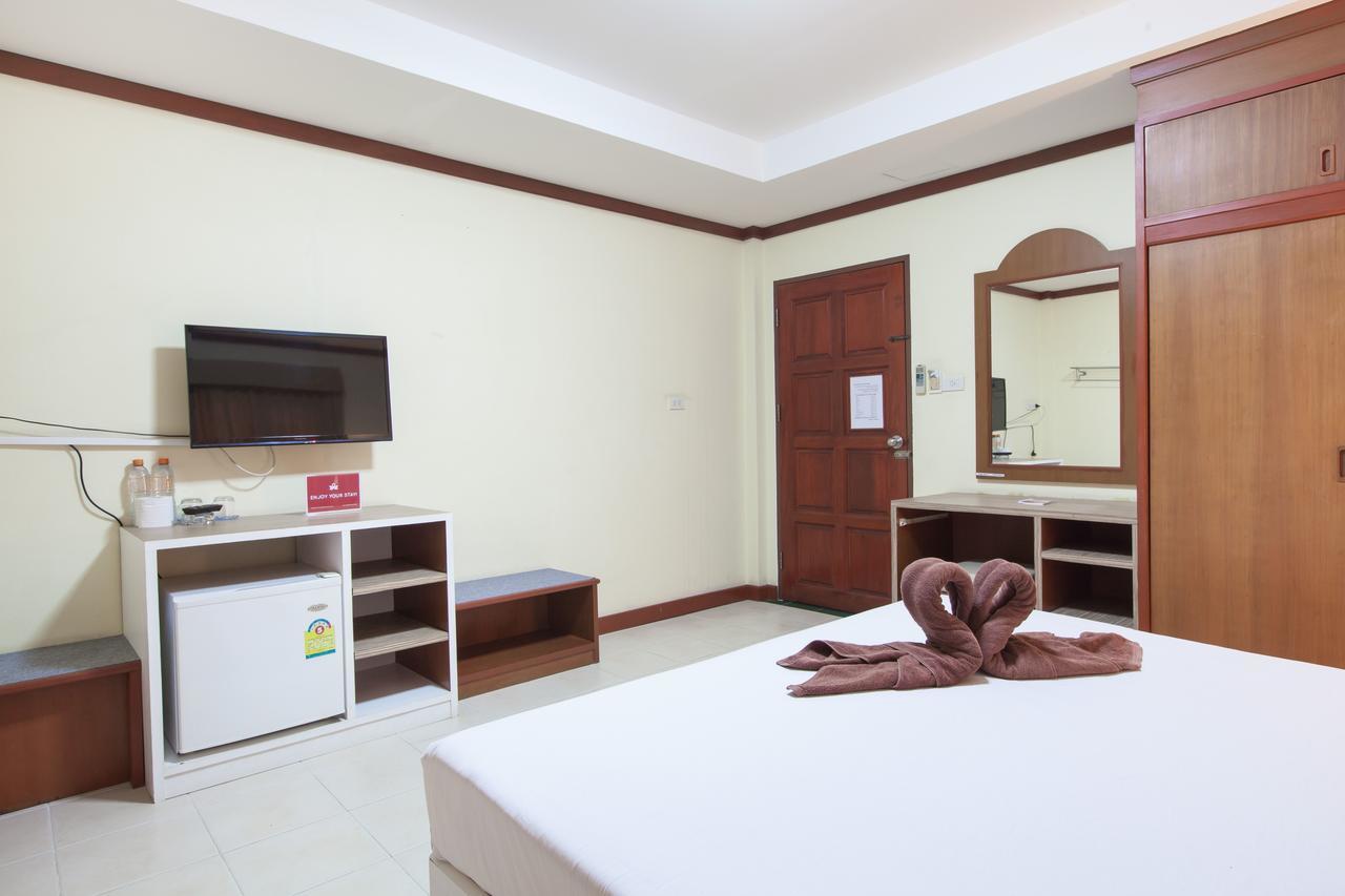Zen Rooms Rat-U-Thid 200 Phi Road Patong Exterior foto